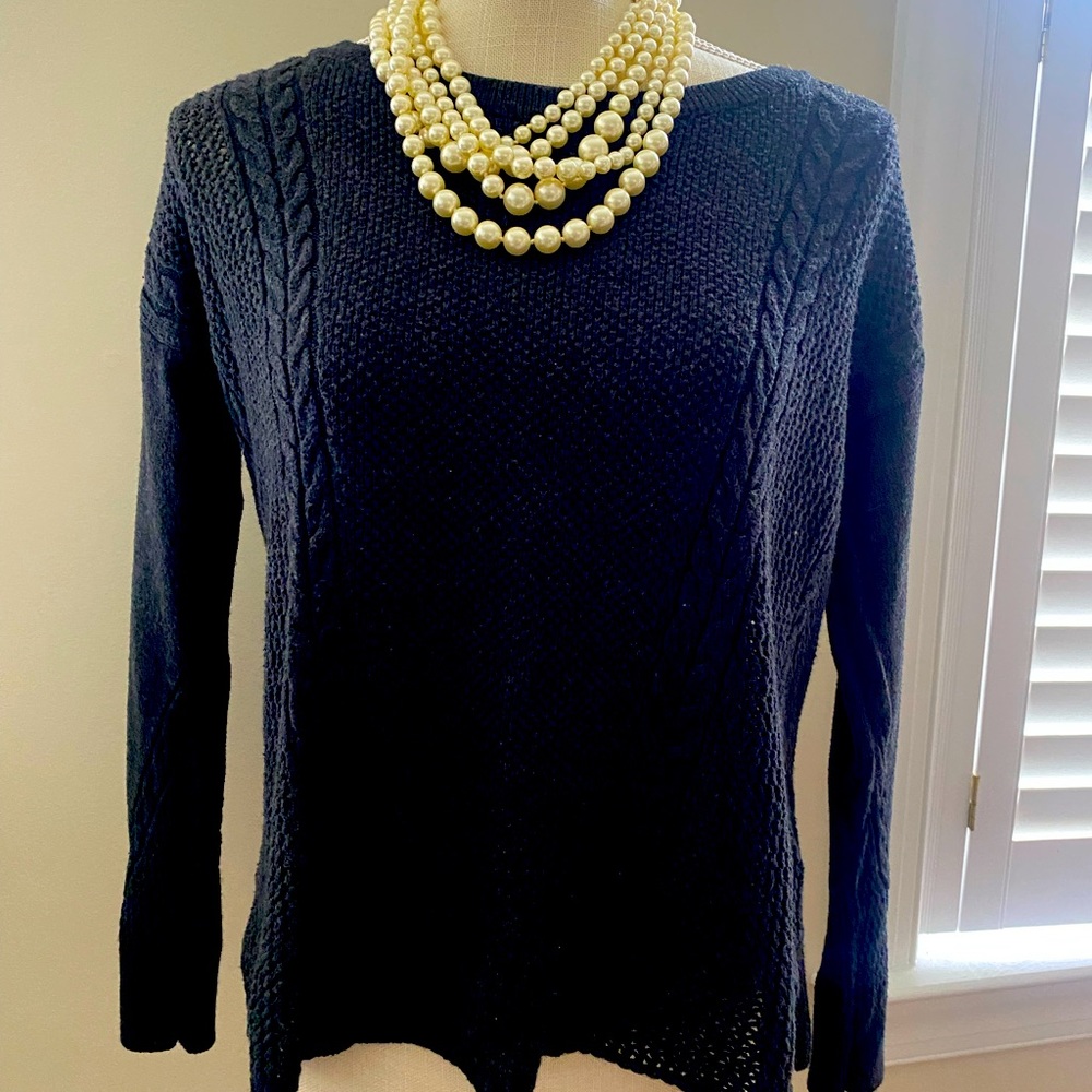 American Eagle- navy blue Cable Knot sweater- Size XSM